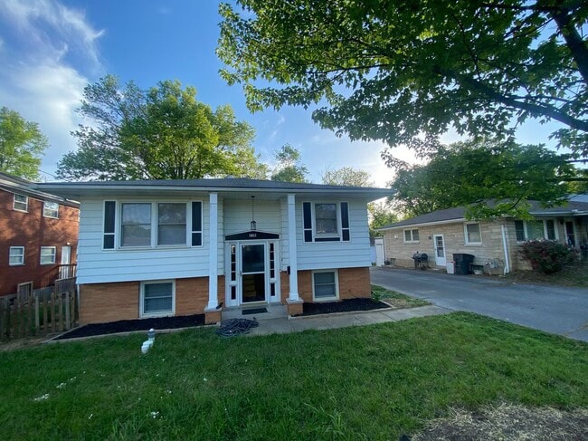 Building Photo - 1411 McDonald Ave