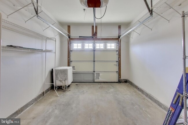 Building Photo - 13901 Belle Chasse Blvd