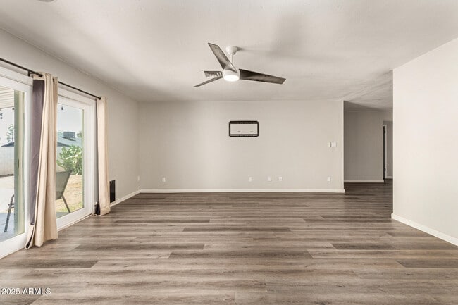 Building Photo - 3713 W Villa Rita Dr