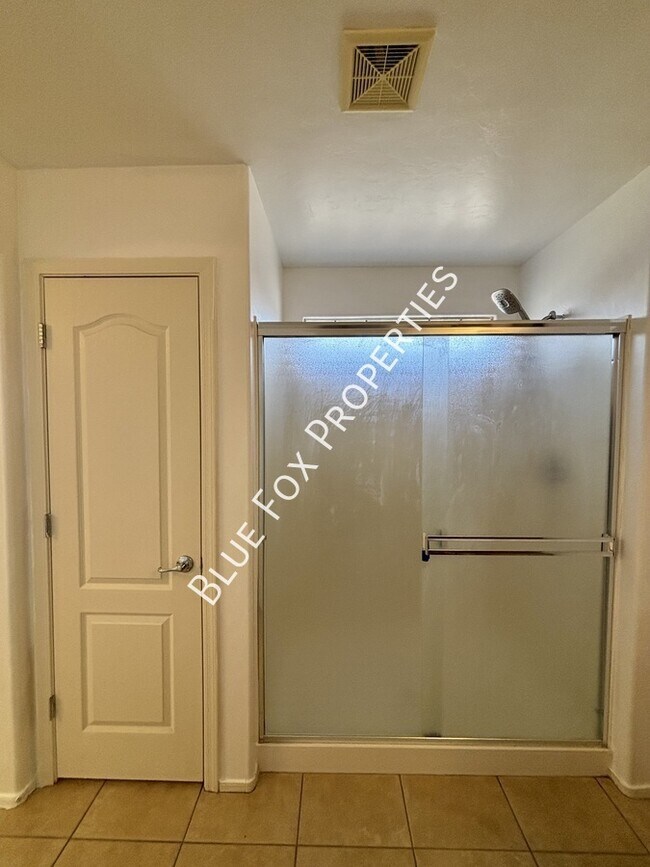 Building Photo - 3534 W Goshen Dr