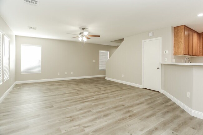 Building Photo - 5820 Gemstone Peak St