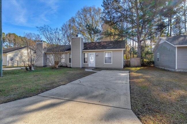 Building Photo - 2 Bed 2.5 Bath Duplex