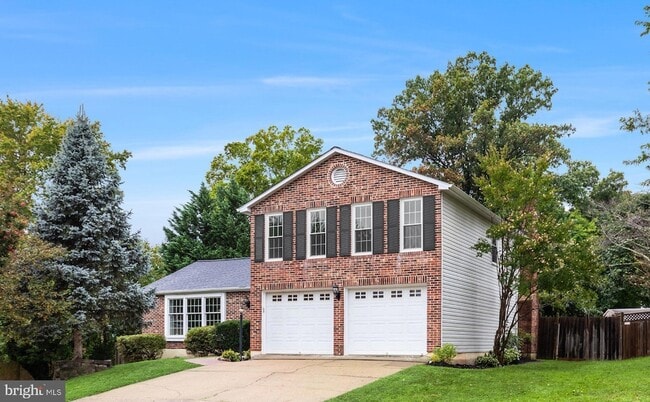Building Photo - 9410 Onion Patch Dr