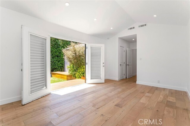 Building Photo - 1444 Stearns Dr