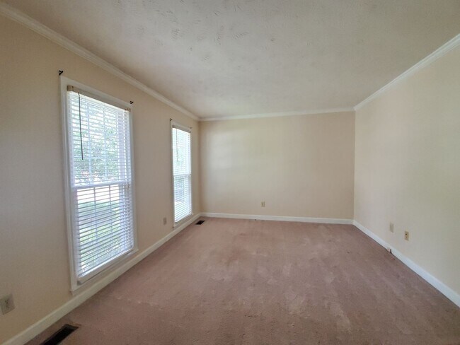 Building Photo - 3508 Gowan Ln