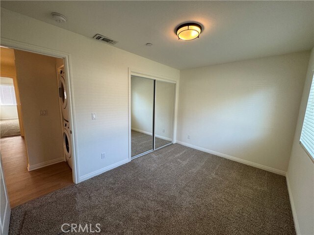 Building Photo - 1336 Calle Tulipan