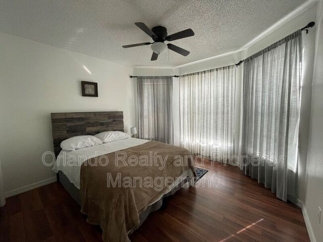 Building Photo - 5721 Rywood Dr