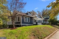 Building Photo - 6107 44th Ave