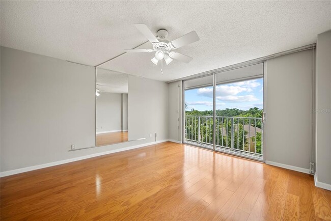 Building Photo - 2611 Bayshore Blvd