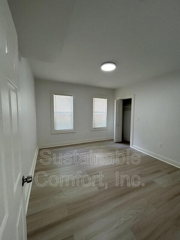 Building Photo - 71 Paine St