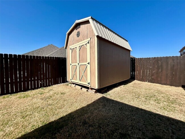 Building Photo - 3015 Watercrest Dr