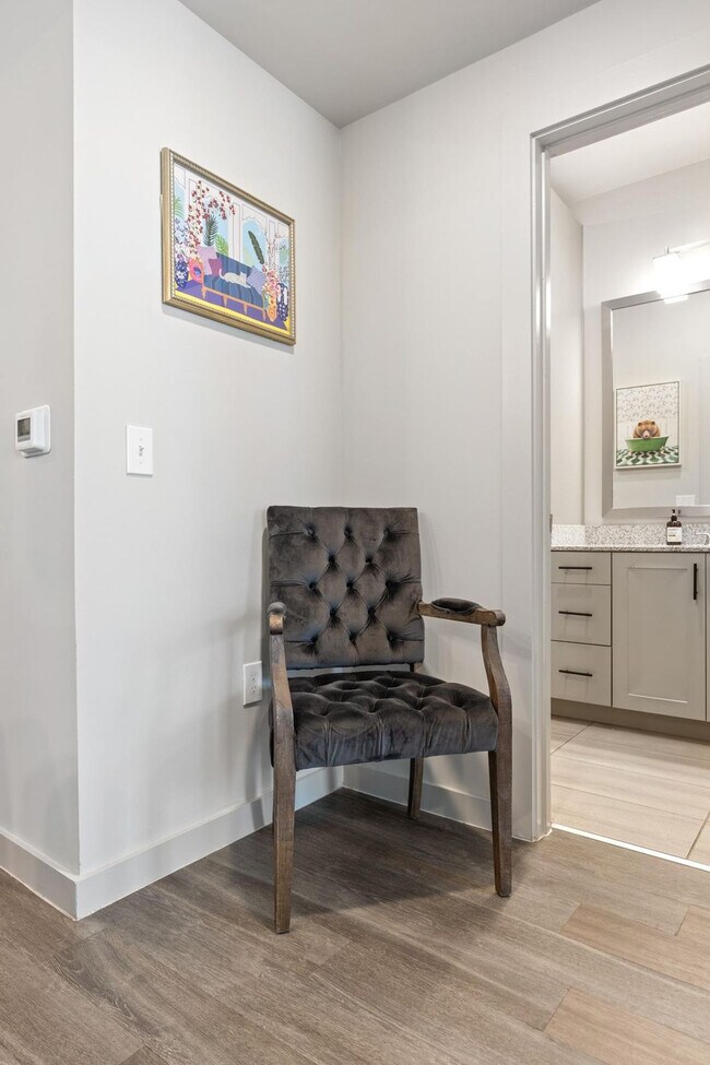 Building Photo - 5820 1/2 Cameron Road-SI FL1-ID1364166P