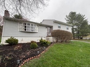 Building Photo - 5 Verplanck Ave