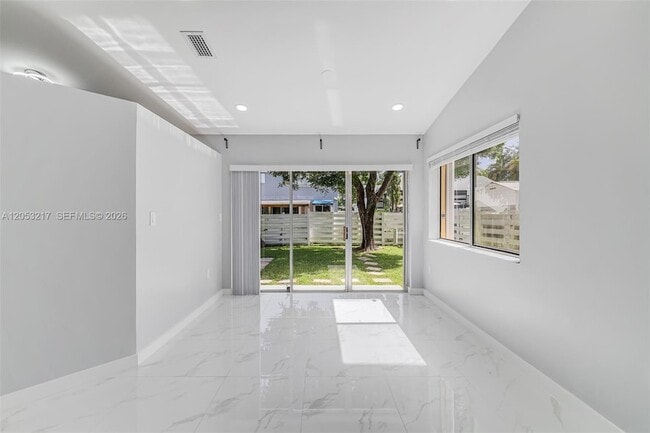 Building Photo - 13765 SW 145th St