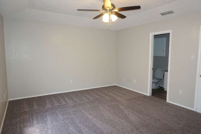 Building Photo - Beautiful House Located West of Frankford Near Shadow Hills Golf Course!