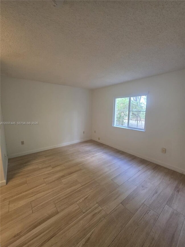 Building Photo - 15711 SW 137th Ave