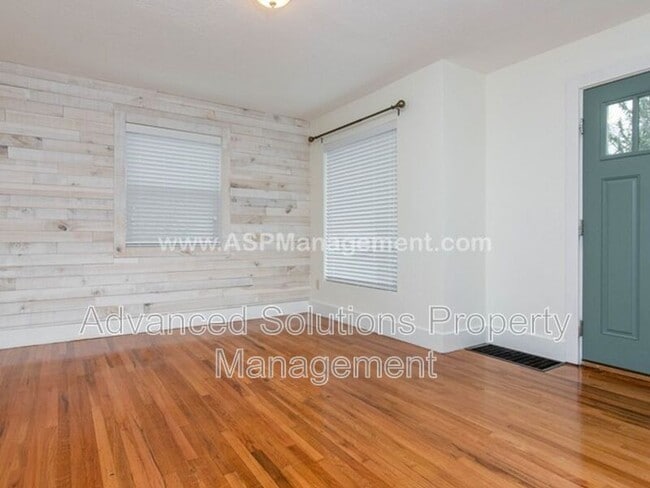 Building Photo - 765 Jepson Ave