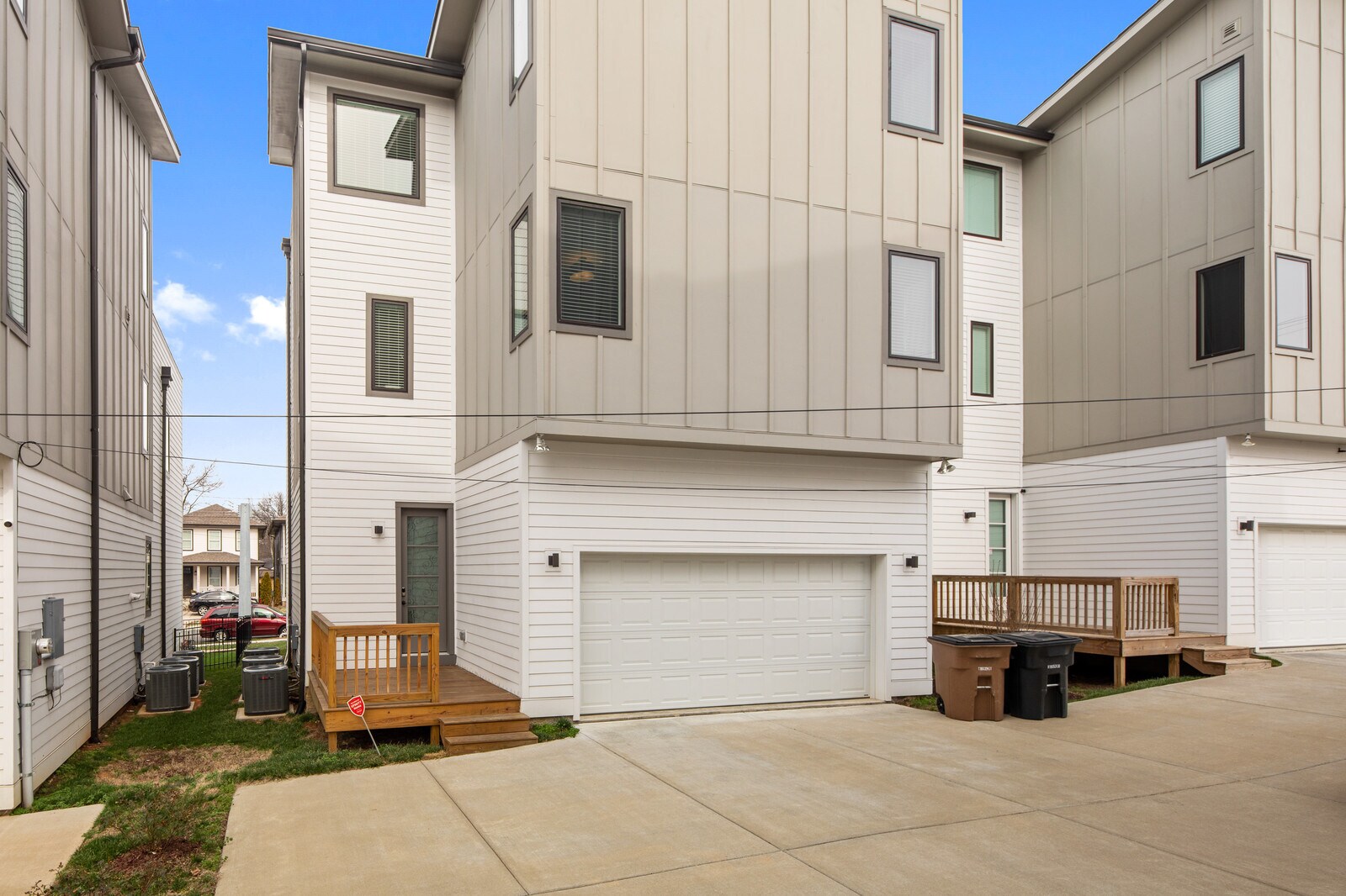 Building Photo - 1203 Tremont Ave