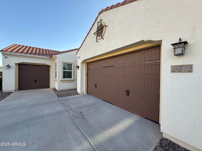 Building Photo - 3320 S Waterfront Dr