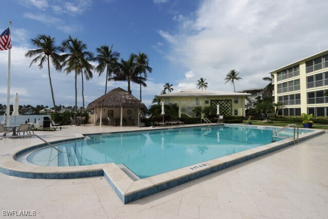 Building Photo - 2850 Gulf Shore Blvd N