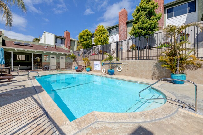 Building Photo - 1405 Goodman Ave