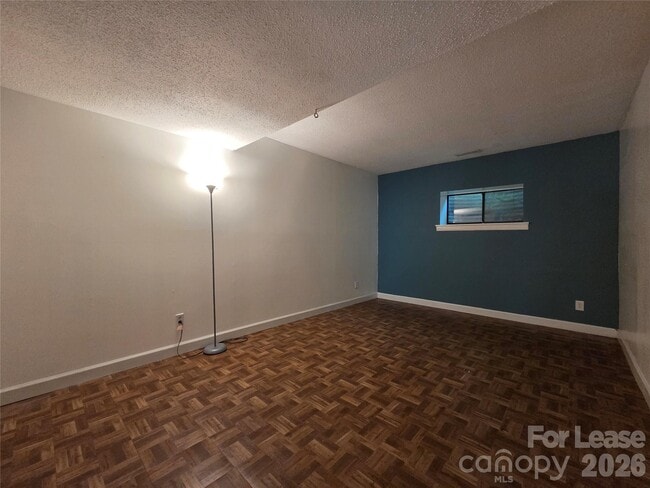 Building Photo - 23 Longbow Ct