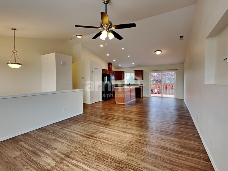 Building Photo - 6321 41st St NE