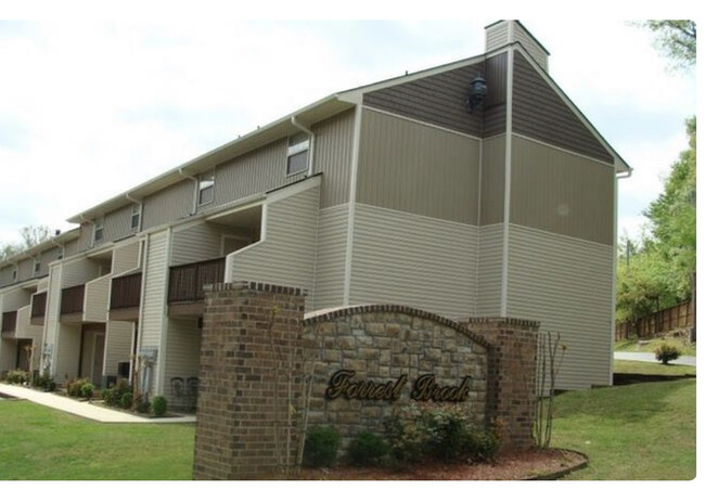 Primary Photo - Parkwood at Forrest Brook