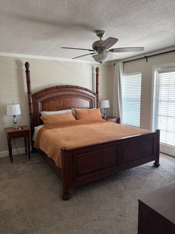 Building Photo - 2117 W Spruce St