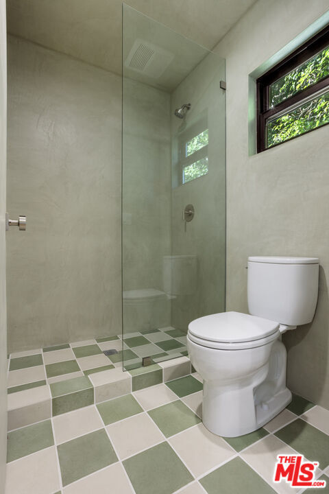 Building Photo - 859 N Mansfield Ave