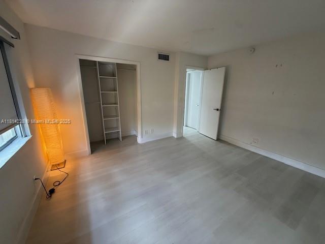 Building Photo - 413 Lakeview Dr