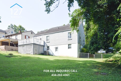 Building Photo - Spacious 4-Bedroom Residence in a Prime Location!