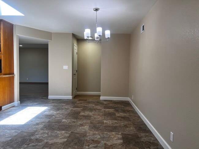 Building Photo - Updated Remodeled Single-Story San Jose Home | 4 Bed, 2 Bath | Blossom Valley