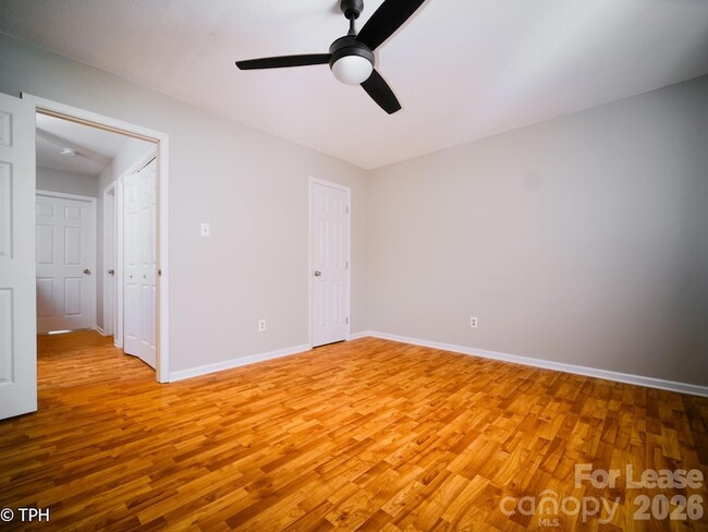 Building Photo - 6124 Heath Ridge Ct