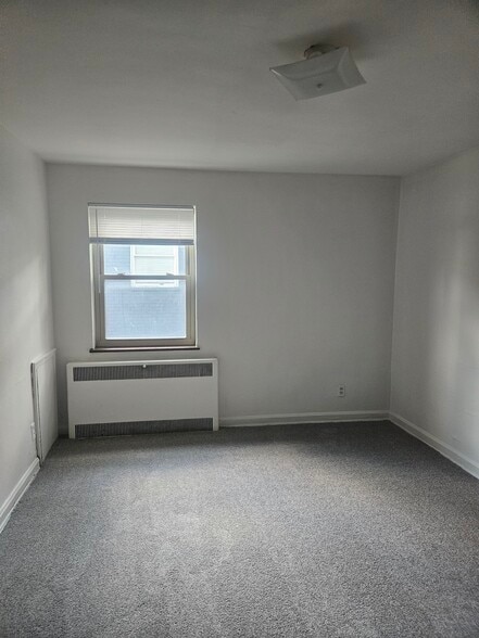 Bedroom - 935 Tennessee Ave