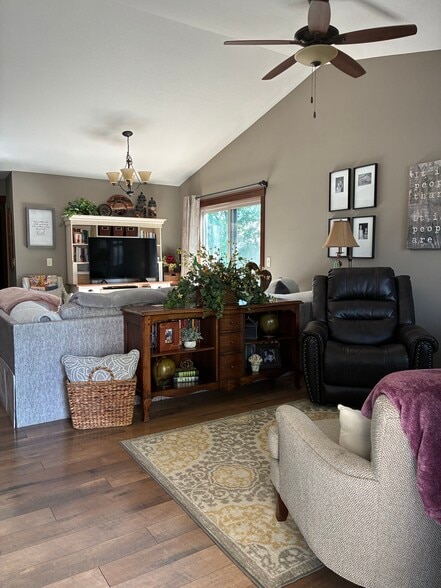Building Photo - 2850 Swallowtail Ct