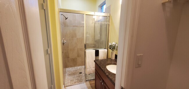 Building Photo - 5811 Crystal Rd