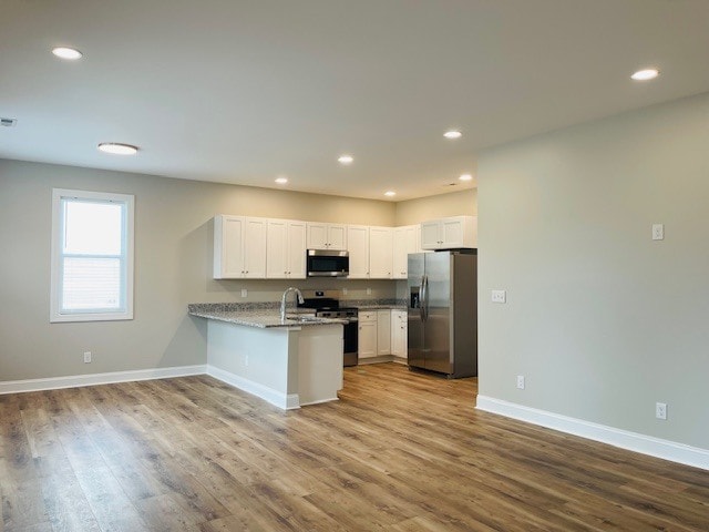 Building Photo - 2903 Newport Cir