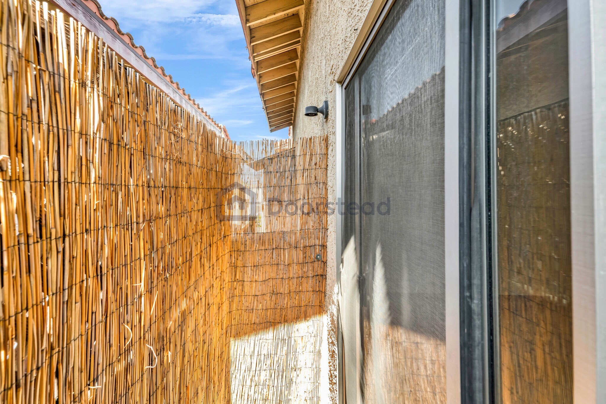 Building Photo - 15555 Nordhoff St