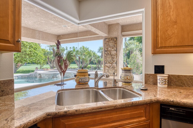 Building Photo - 75951 Kimberly Ln