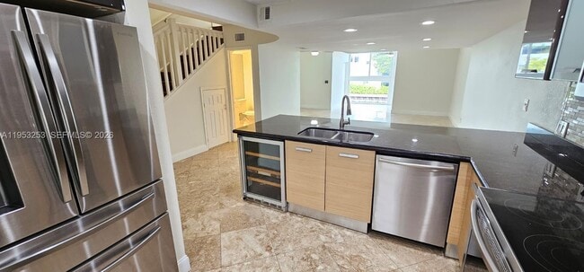 Building Photo - 3745 NE 171st St