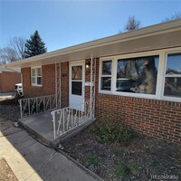 Building Photo - 1215 9th Ave