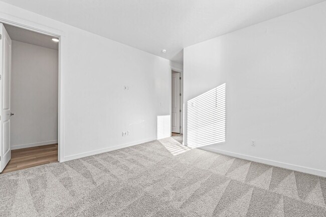 Building Photo - 12459 W Norterra Ln
