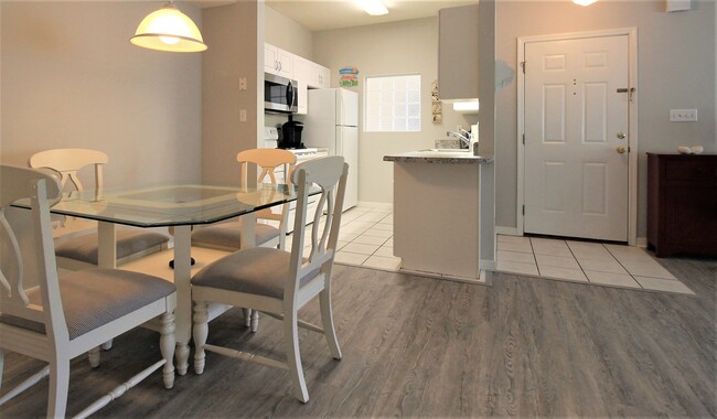 Building Photo - Updated Furnished Condo in Niceville!