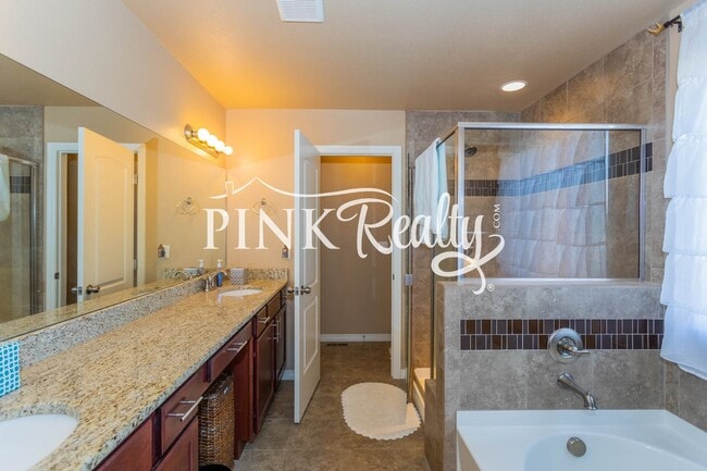 Building Photo - Gorgeous 2 Story Home in Lorson Ranch!!