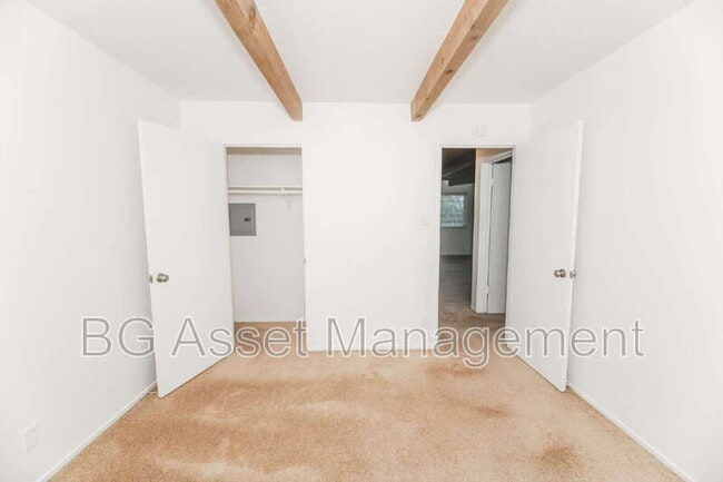Building Photo - 1452 Merced St
