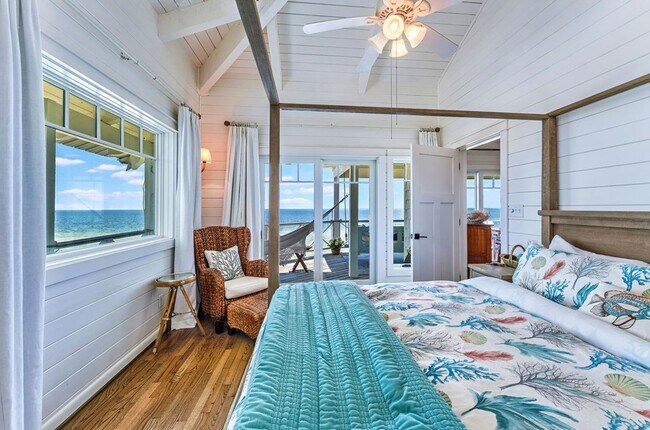Building Photo - 850 Gulf Shore Dr