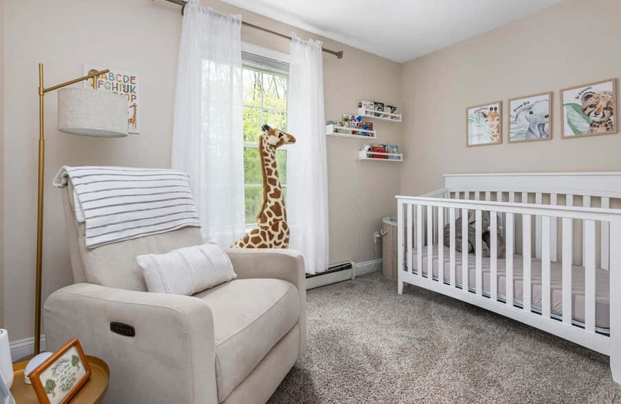 Building Photo - 90 Farragut St