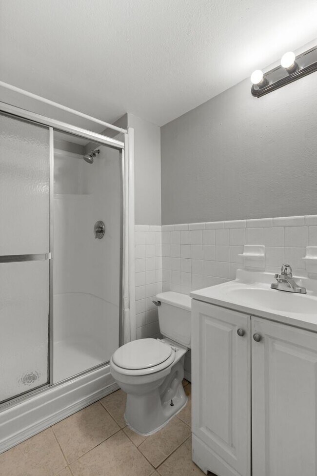 Building Photo - MOVE IN READY! Passed Occupancy. Move in before the holidays!