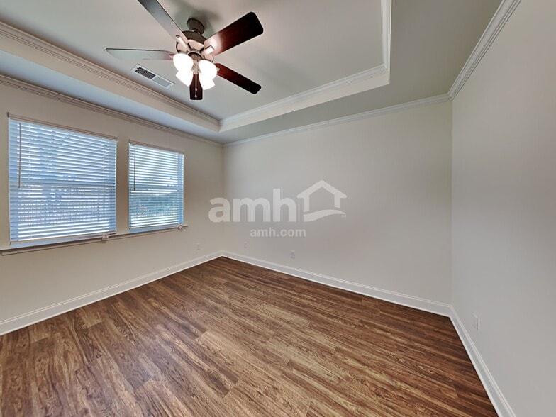 Building Photo - 216 Rivulet Dr
